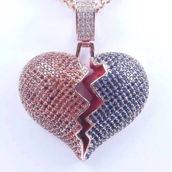 Icy Independence Heart + 20" Cuban Chain - Picture 1 of 8